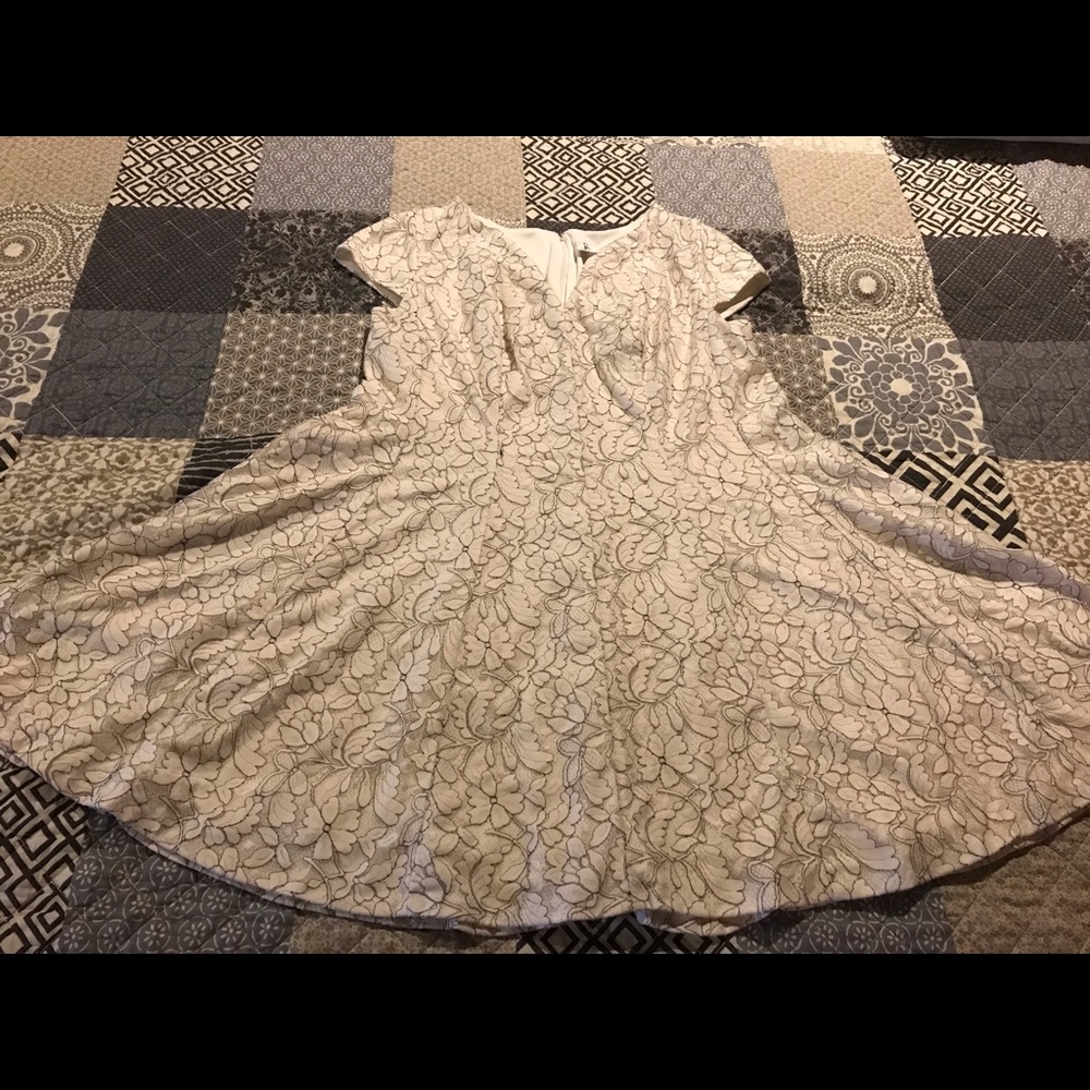 White and black lace overlay Julia Jordan dress